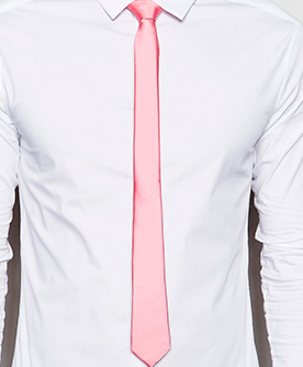 camisa blanca corbata rosa